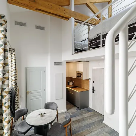 Maison Asteria 3*
