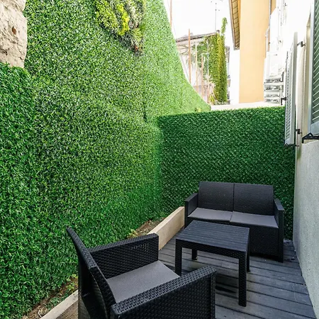 Maison Asteria 3*